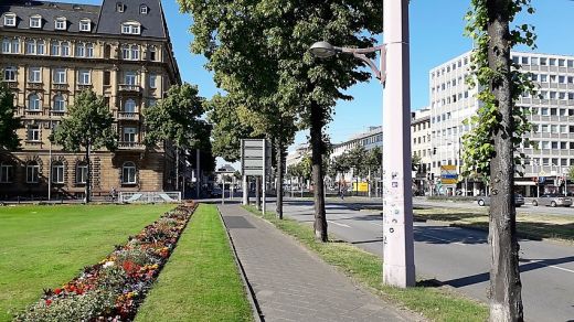 Mannheim: Luisenring Richtung Hauptbahnhof morgens um 10.30 Uhr